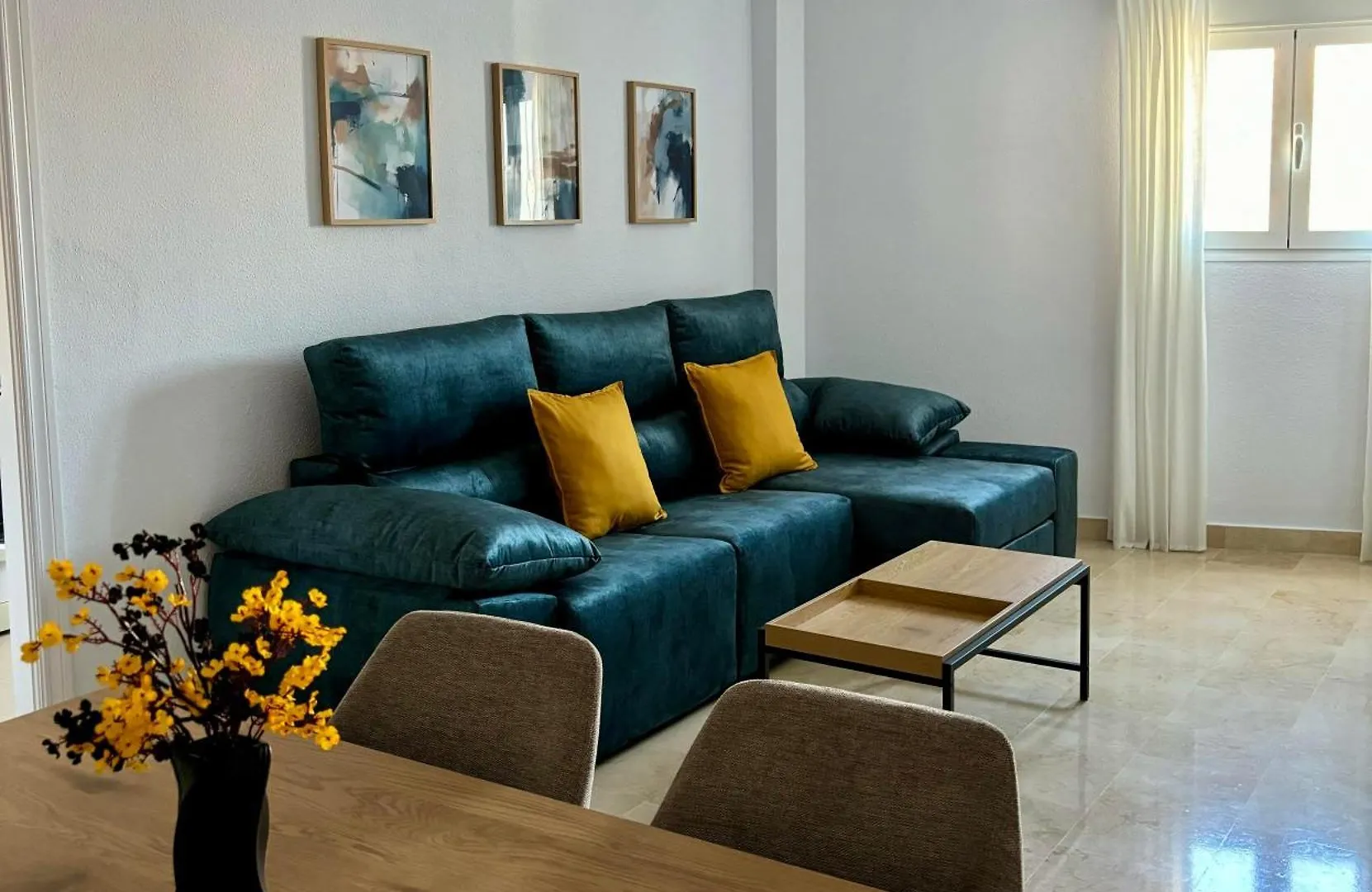 Apartamento Alto Castillo contacts